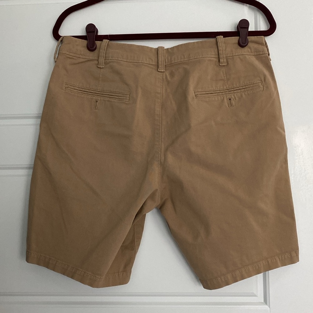 Express Men’s Shorts - Picture 2 of 3